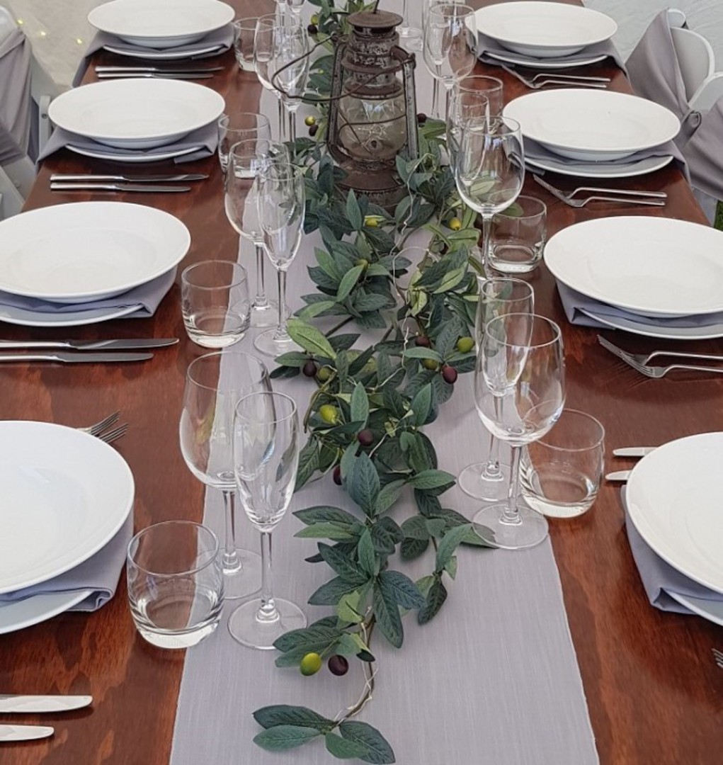 Linen Table Runners image 0
